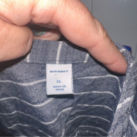 Old Navy Shirt Top Blouse Button Up Women's XL Gray White Sleeveless - Picture 3 of 5